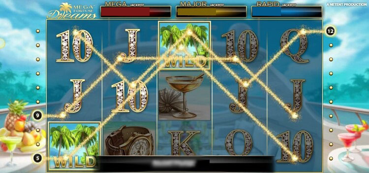 Игровой автомат Mega Fortune Dreams — вид на барабаны с символами роскоши: часы, шампанское, кольцо