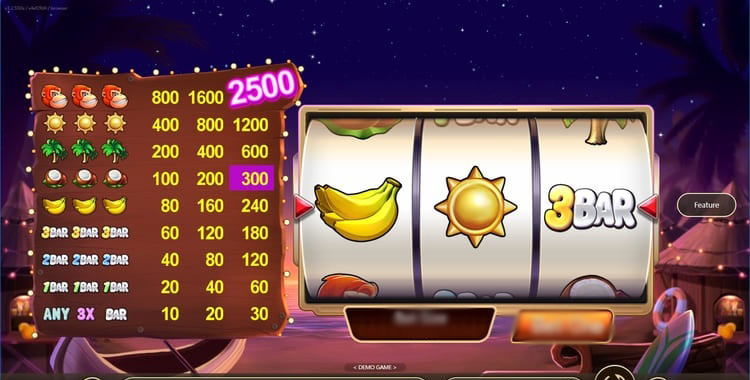 Интерфейс игрового автомата Funky King Kong с тремя барабанами и фруктовыми символами