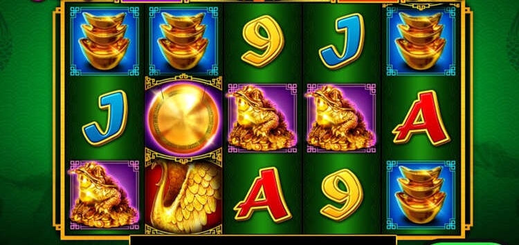 Игровой автомат Lucky Fortune с барабанами, золотыми символами и классическим оформлением