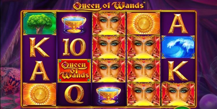 Интерфейс игрового автомата Queen of Wands с изображением главной героини на фоне леса