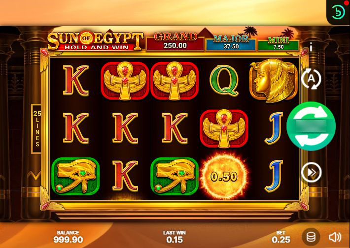 Игровой автомат Sun of Egypt на фоне пустыни и пирамиды