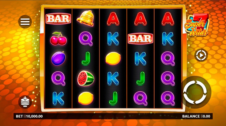 Игровое поле слота Super 7 Wilds с классическими фруктовыми символами и дикими семерками