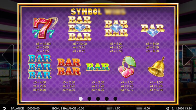 Игрок запускает демо-режим слота Golden Vegas на ноутбуке